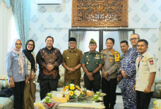 Wali Kota Padang Hendri...