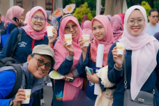 Hari Gizi Nasional,...