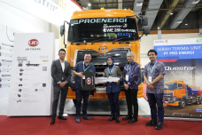 Purna Jual Astra UD...