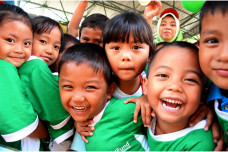 50 Tahun di Indonesia,...