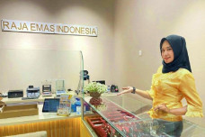 Tampil Mewah dengan...