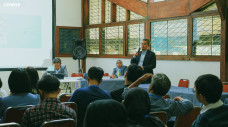 Kolaborasi Teknologi...