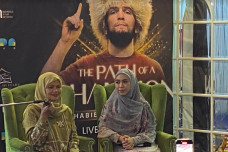 Datang ke Jakarta, Khabib...