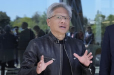 Bos Nvidia Investasi...