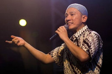 Apakah Yesus dan Nabi...