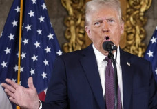 Trump akan Dihukum terkait...
