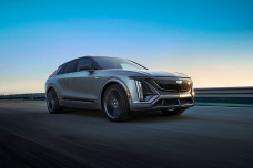 Cadillac LYRIQ-V Bakal...