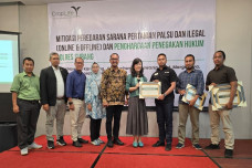 Bongkar Pemalsuan Sarana...