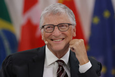 Bill Gates Akui Hubungan...
