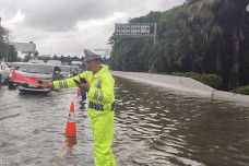 Banjir 30 Cm Rendam...