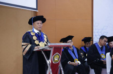 Rektor Marsudi: Guru...