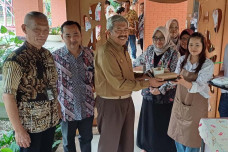 Perkuat Jati Diri sebagai...