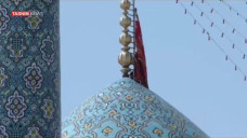 Iran Kibarkan Bendera...
