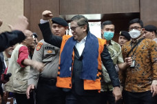 4 Kelompok Massa Bakal...