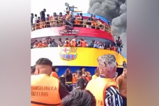 KM Barcelona Terbakar...