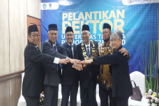 Prof. Dr. Ali Muktiyanto...