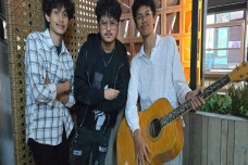Unbanned Resmi Debut...