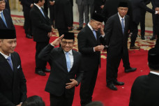5 Menteri Prabowo Lulusan...