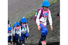 Viral! Anak TK di Jepang...