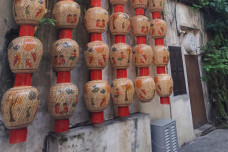 Kwai Chai Hong, Permata...