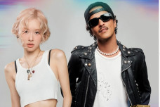 APT Sukses Besar, Rosé...