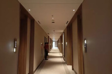 Industri Hotel Digulung...