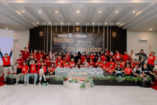 15 Tahun Jaga Eksistensi,...