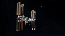 Astronot NASA Siap Tinggalkan...