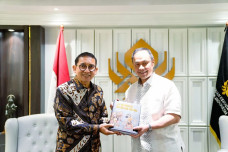 Menemukan ‘Permata’...