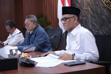 Penuhi Kebutuhan Konsumsi...