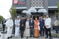 Masjid Indonesia di...
