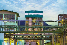 Toba Pulp Lestari Hentikan...