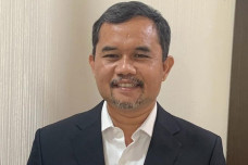 Saat Harga Energi Melonjak,...