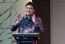Pertumbuhan Industri...