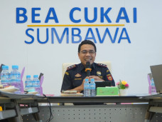 Lampaui Target, Bea...
