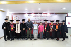 Disertasi Doktor Komunikasi...