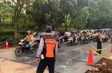 Jalan Ambles Ditangani,...