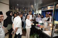 Wali Kota Agustina Inisiasi...