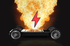 Kasus Mobil Listrik...