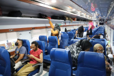 Tiket Kereta Liburan...