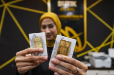 Harga Emas Antam Hari...