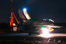 Israel Balas Bombardir...