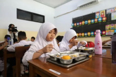 PDIP Dorong Program...