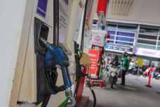 Harga Pertamax Rp16.250...