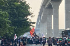 Mahasiswa Aliansi UNJ...
