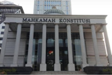 Mahkamah Konstitusi...