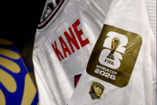 Rahasia Emblem Emas...