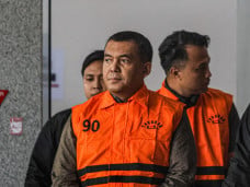 KPK Perpanjang Penahanan...