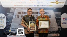 Raih Penghargaan Infobank,...