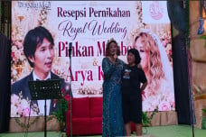 Pinkan Mambo dan Arya...